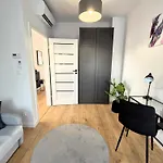 Raclawicka Apartman *