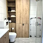 Raclawicka Apartman *