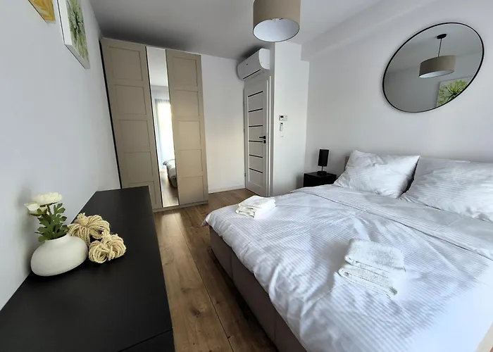 Raclawicka Apartment *